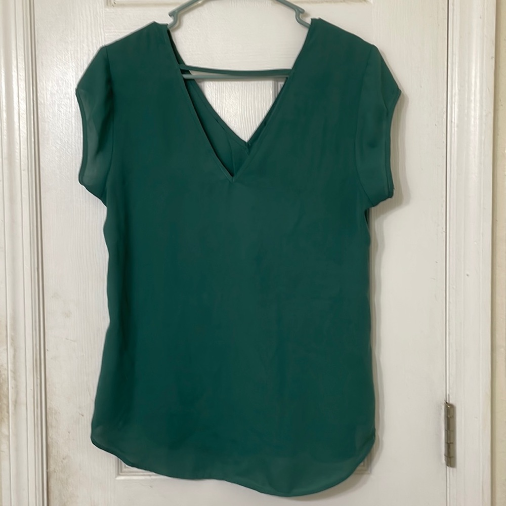 DR2 V neck blouse